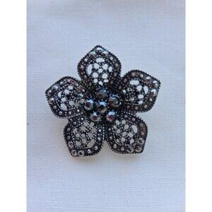 Gunmetal Filigree Flower Pin (A5)